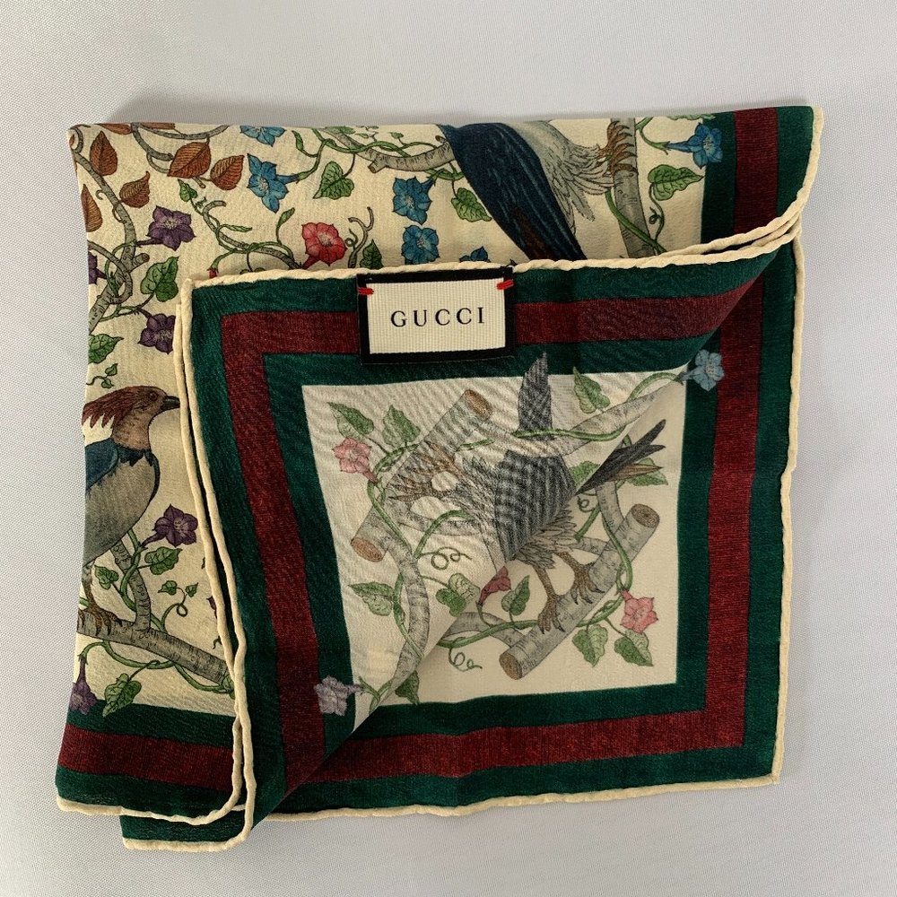 Gucci Floral Condo Crespo Pocket Square in White - Picture 3 of 8